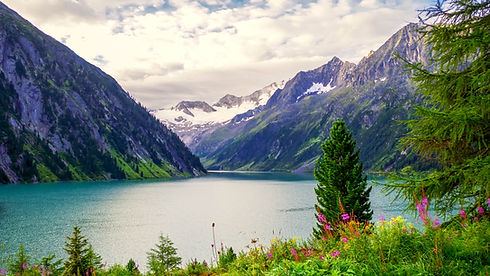 Mountain lake