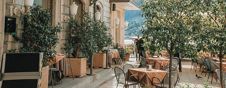 Restaurant avec vue