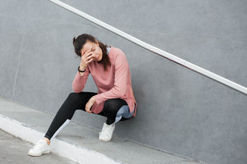 感情詐騙與加重詐欺－詐欺案件獲得不起訴。