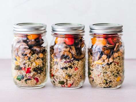 Healthy Quinoa Salad with Oil-Free Tahini Dressing 🥗
