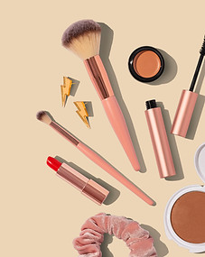 Make-up kit