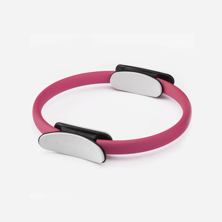 תרגול מצויין לחיזוק חגורת הכתפיים וייצוב השכמות עם חישוק פילאטיס