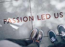 La passion nous a menƩs ici