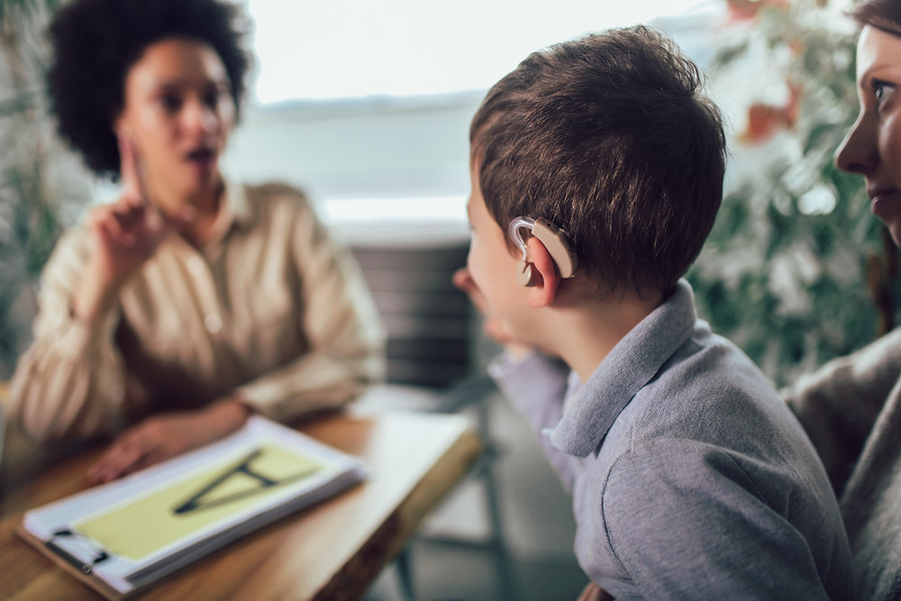 What is the Difference Between BSL and Makaton?