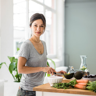 Découvrez les services exceptionnels du Salon Medesthétique CR et comment il peut transformer votre expérience de la ménopause.