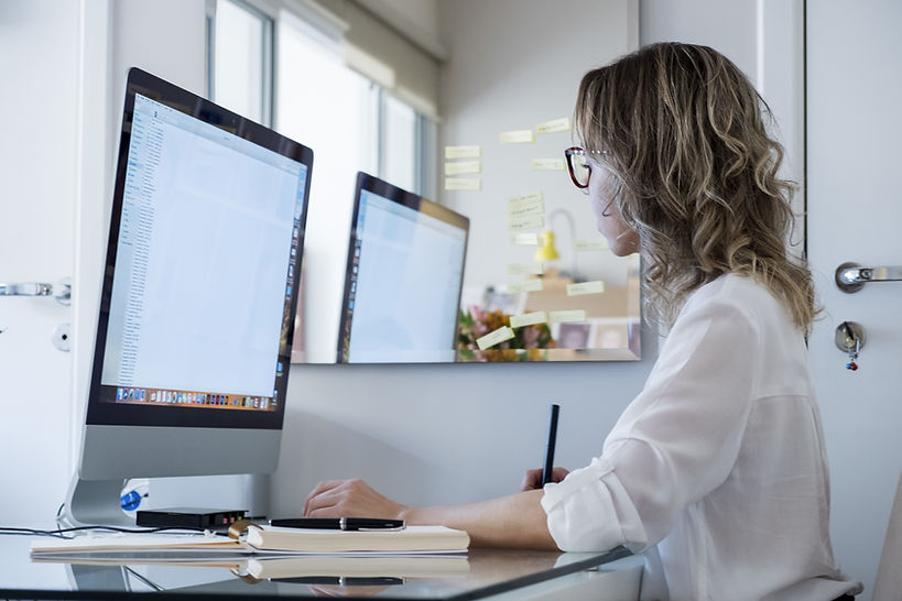 women working women in tech women at work women computer women empowerment data science data scientist kadın çalışan kadın mühendis işe alım rpa