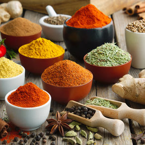 AÇAFRÃO E CÚRCUMA: QUAL A DIFERENÇA?!