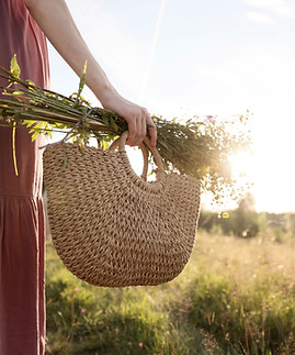 Frau Mit Blumen
