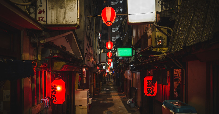 飲み屋街の赤提灯
