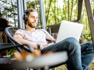 Top 10 Digital Nomad Hotspots Around the World
