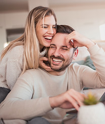 Couple à la maison