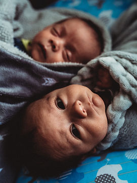 Duo de bébés endormis