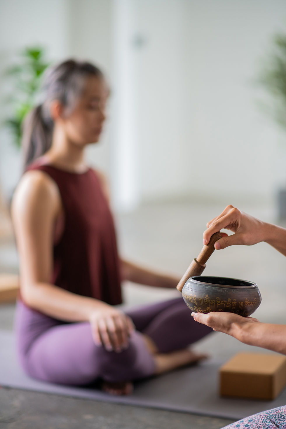 Meditación con cuenco tibetano
