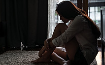 Une fille triste