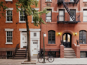 🚫 Why You Should Be Cautious When a Non-Real Estate Attorney Joins Your Deal