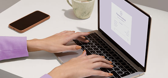Taper sur un ordinateur portable