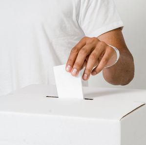 Comienza la votación anticipada en los centros satélite del condado de Sedgwick el 30 de octubre