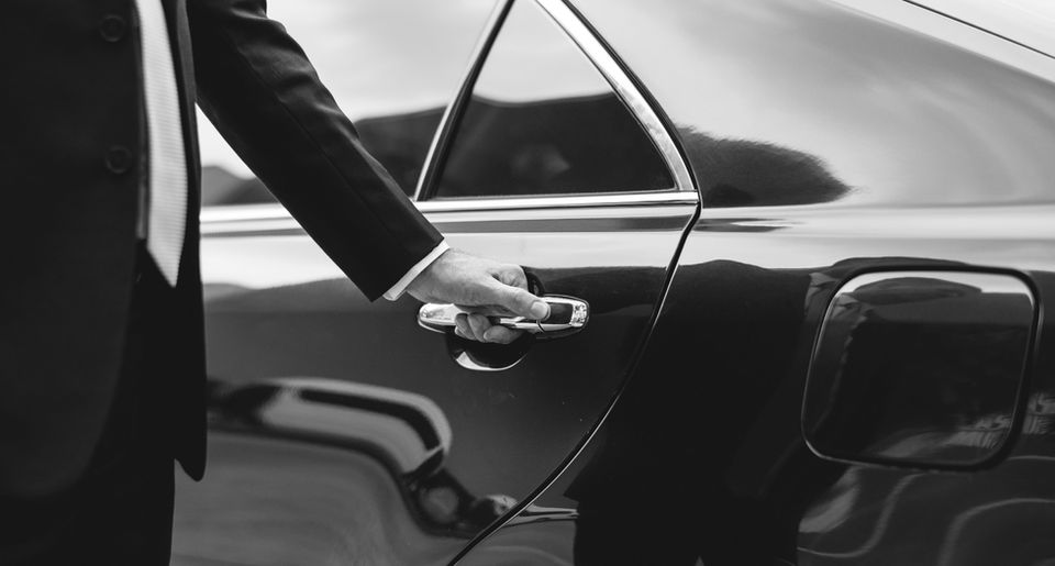 Chauffeur & Transfers villa rental