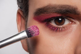 Gros plan sur le maquillage des yeux