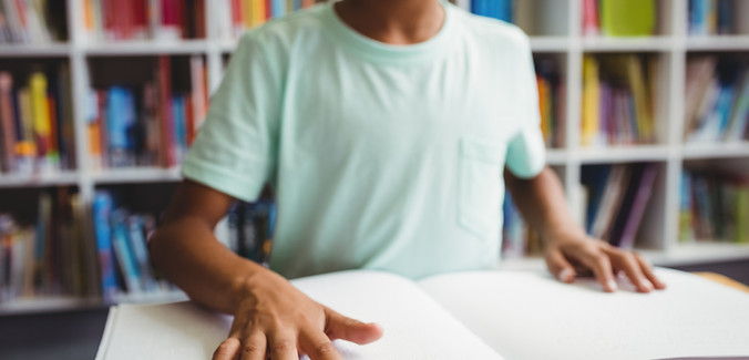 Utiliser le braille pour lire