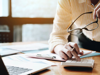 Á ég að hætta í núverandi sparnaði?