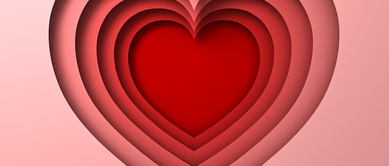 Coeur en papier découpé