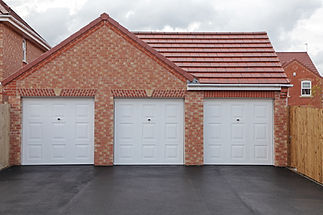 Tarmac® driveway leading to a garage