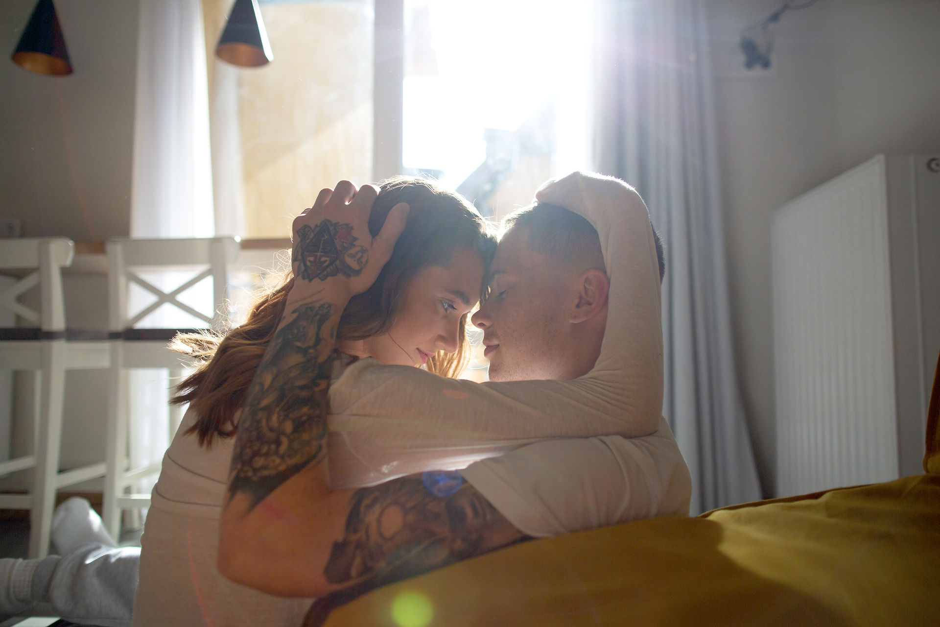 Professional dating app photoshoot in London, capturing an authentic portrait for Tinder, Bumble, or Hinge to enhance your online dating profile.