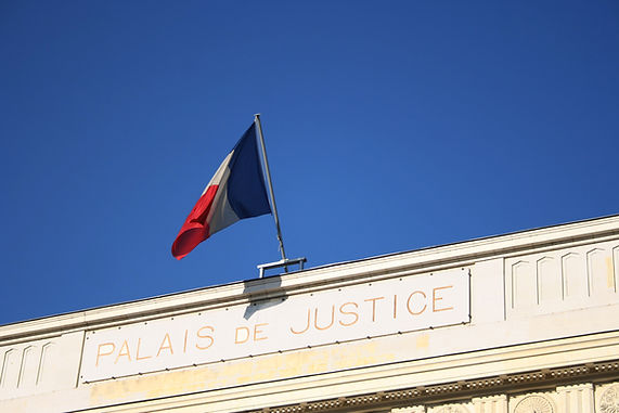 Photo d'un palais de justice français