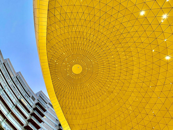 Modern Bir Kubbenin İçi