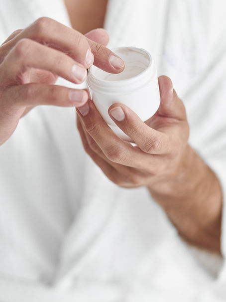 AQUÍ TIENES LA MEJOR RUTINA PARA EL CUIDADO DE LA PIEL MASCULINA, DE LO BÁSICO A LO MÁS AVANZADO