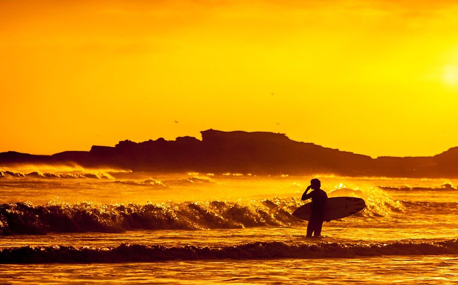 Sunset Surfing
