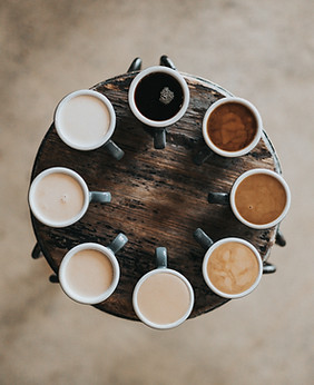 Disposition des tasses à café