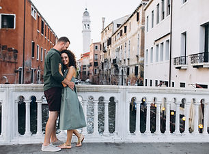 Pareja viajera
