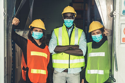 Trabalhadores com Máscaras