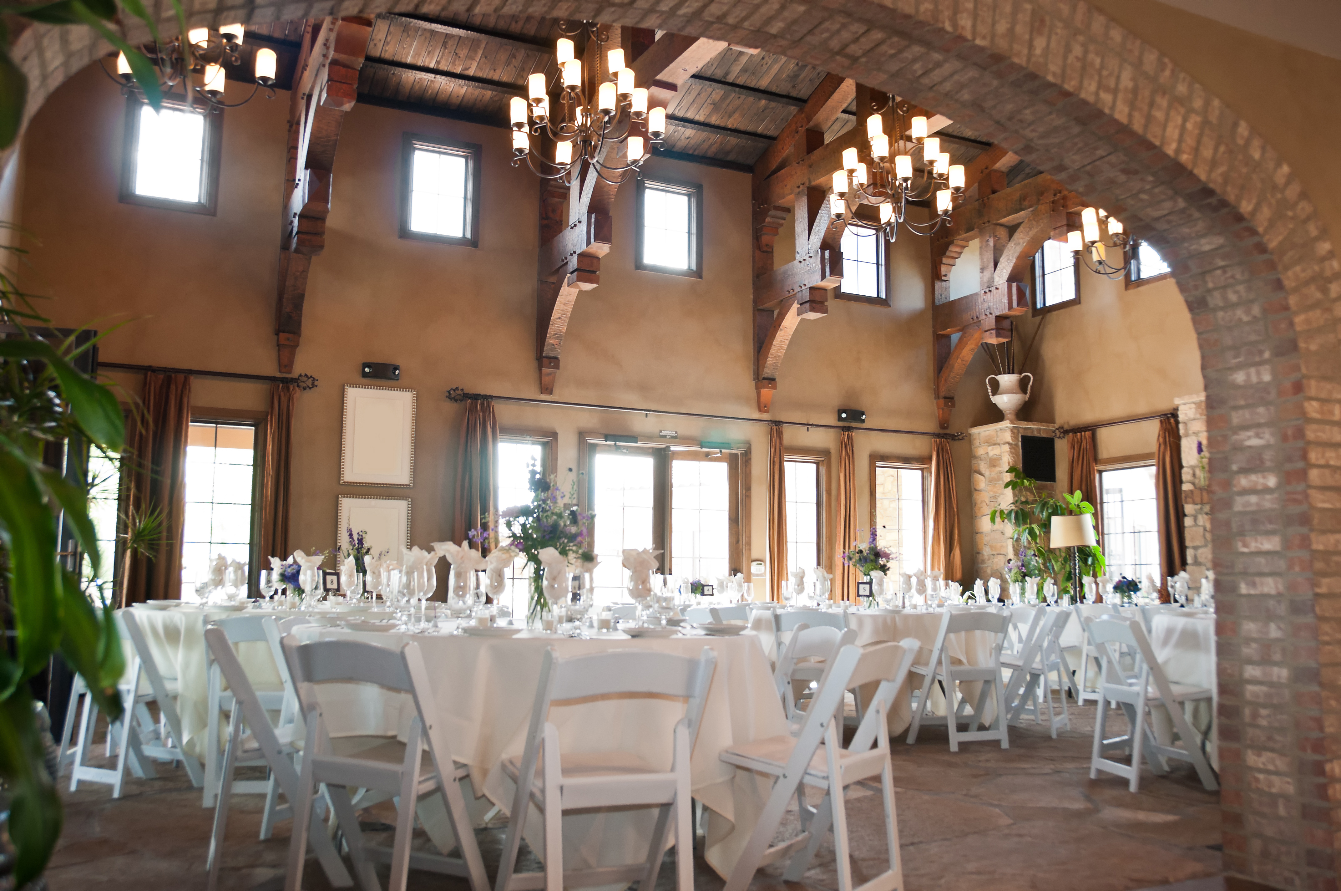 Elegant event dining setup