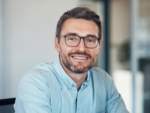 Essential Tips to Prepare for Your Corporate Headshot Session