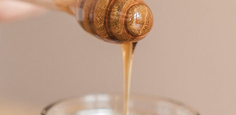 fresh raw local honey from bee busy apiary from mccoy, va