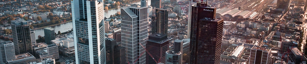 Sonnenuntergang über Stadt