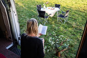 Camping-car sur le pré