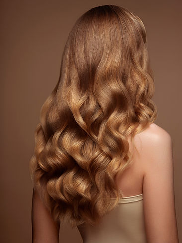 Cabelo ondulado loiro