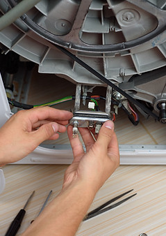 Appliance Repair Scene