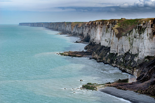 Falaises surplombant la mer