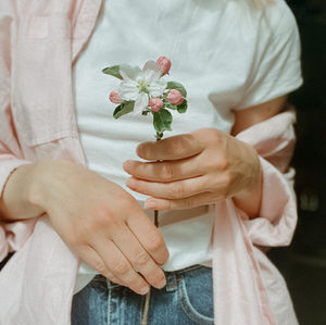 ניתוחים משמרי רחם (ללא כריתות) לתיקון צניחת איברי אגן 