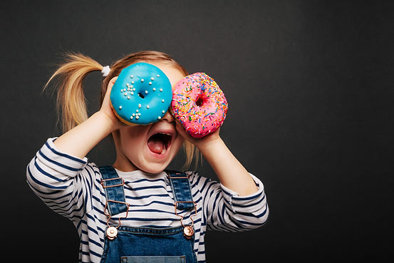 Mit Donuts spielen