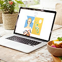 Laptop na mesa