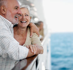 Pares sênior felizes