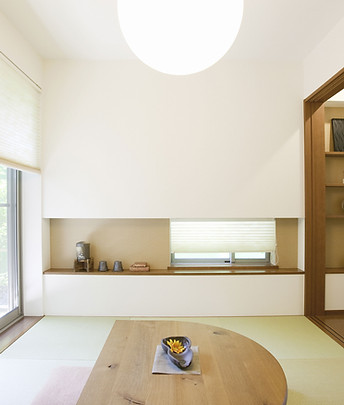 自然光の差し込む部屋