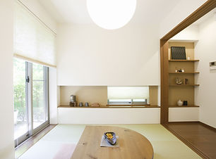 自然光の差し込む部屋