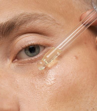 Skin Serum Application